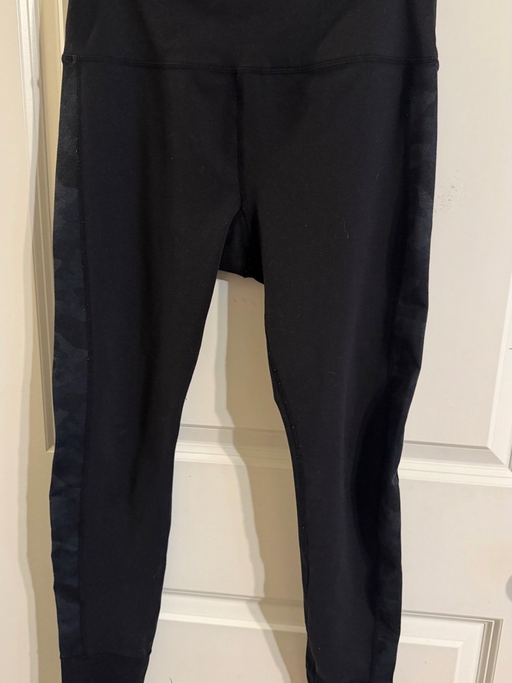 Vuori Black Leggings with Camo Side Panel